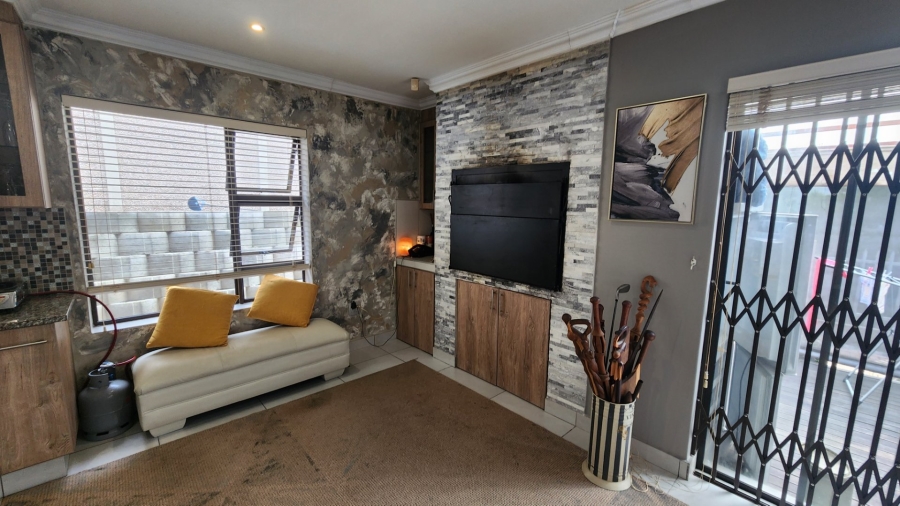 3 Bedroom Property for Sale in Seemeeu Park Western Cape